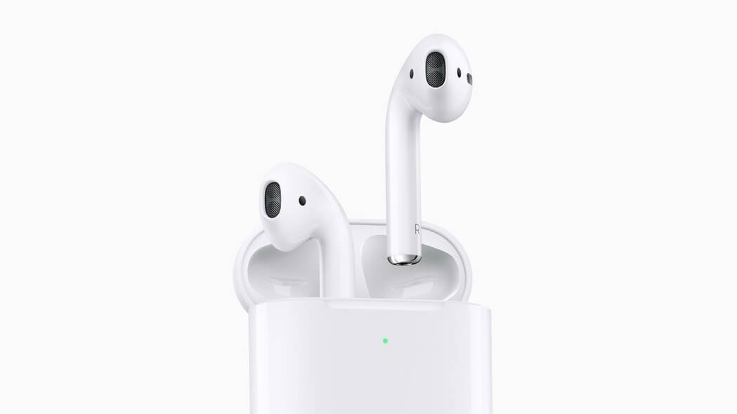 AirPods con estuche de carga con cable